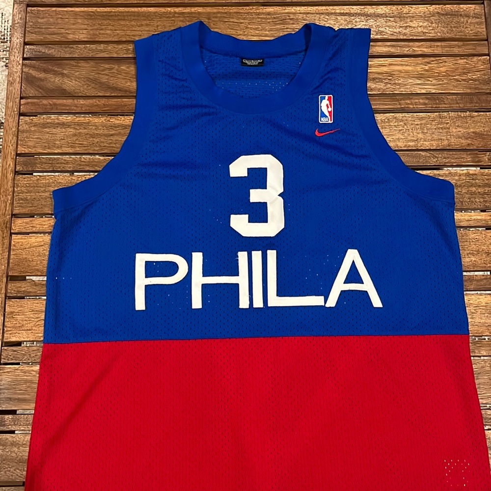Men’s Vintage Allen Iverson Nike Jersey - Size Large